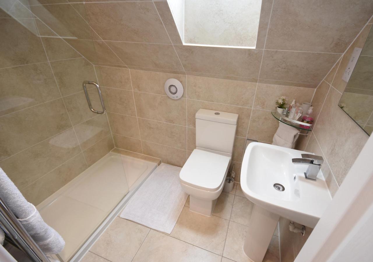 Apple Tree Place B&B Tadley Exterior photo